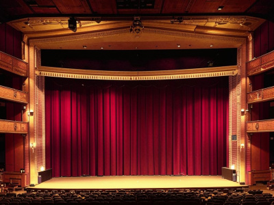 Фото Спектакль Человек играющий