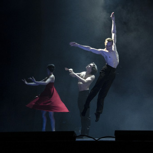 Благотворительный спектакль-концерт "Неравнодушное искусство"