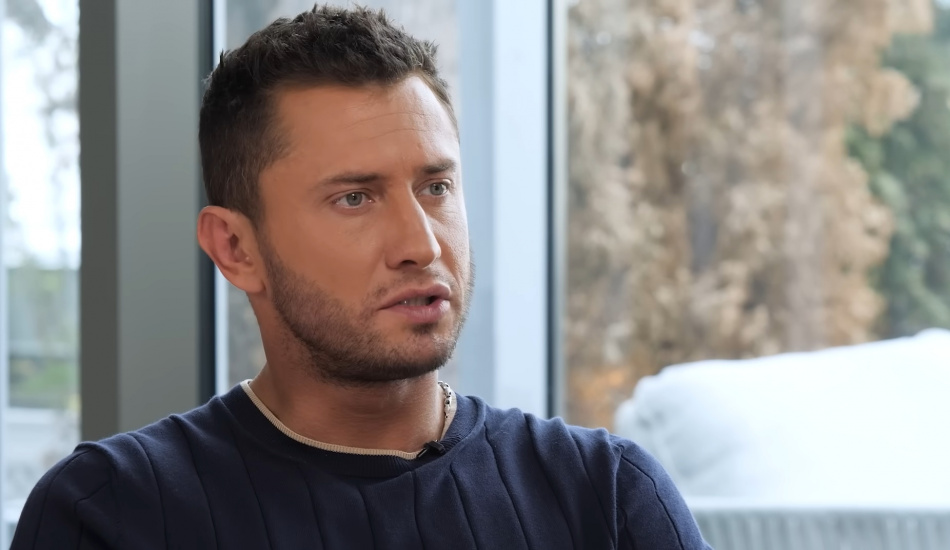 Павел Прилучный и Зепюр Брутян показали, как готовятся к Новому году всей семьей