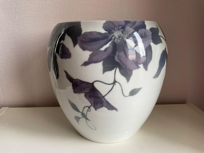 Фото Выставка Искусство и ботаника: вазы Императорского фарфорового завода конца XIX – начала XX века. Из цикла «Поднесение к Рождеству»