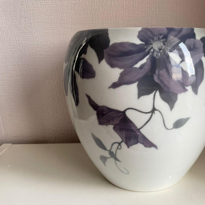 Выставка "Искусство и ботаника: вазы Императорского фарфорового завода конца XIX – начала XX века. Из цикла «Поднесение к Рождеству»"