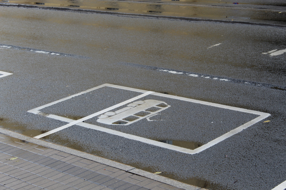 В Петербурге обсуждают внедрение венских остановок для трамваев