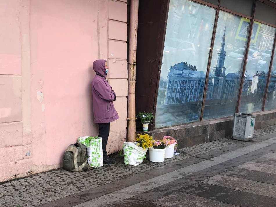 В Петербурге изъяли товары на 500 тысяч рублей у нелегальных торговцев
